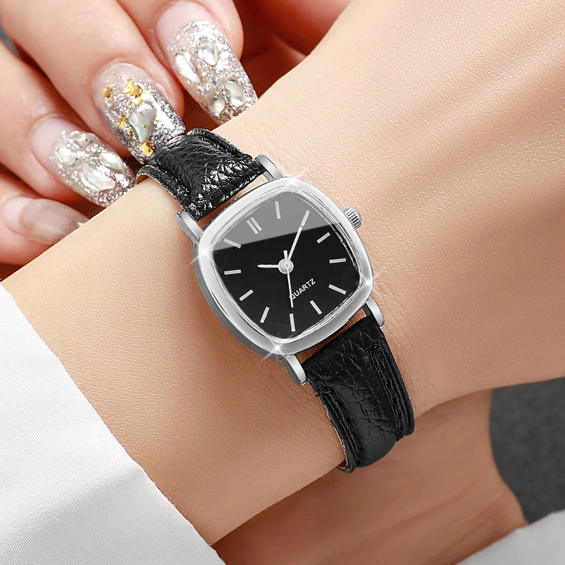 Elegant Leather Women’s Watch – Quartz Fashion